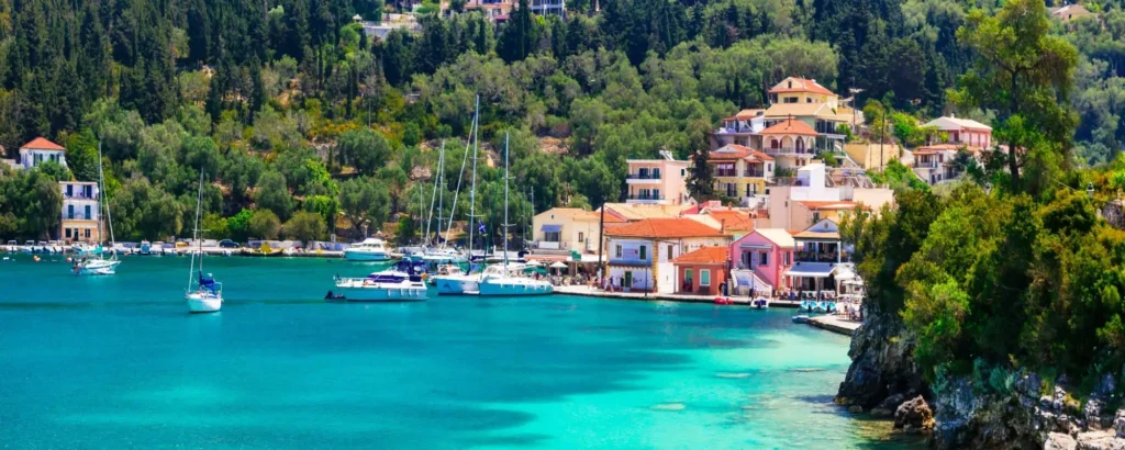 Yunan Adaları Kapıda Vize: 2025’te Kolay Seyahat Rehberi